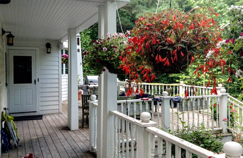 Lakeside Cabaña | Private Beach Access! Harbor Country Perfection!