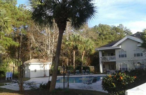 Arcadian Shores Apartamento | Private Beach, Amazing Pool, Tanger Outlet