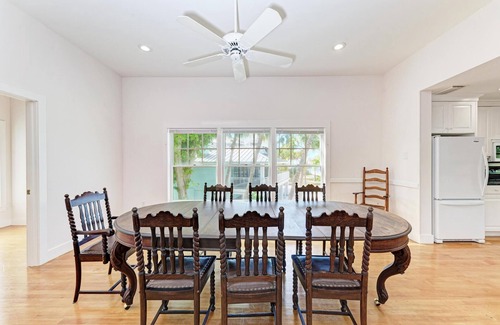 Englewood Casa | Private Beach and Incredible Sunsets-Exquisite Home