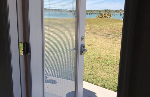 Fort Pierce Cabaña | Private Beach Front Cottage- unidad 1