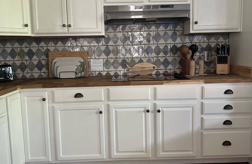 Cape Charles Casa | Private Beach Getaway: close to town, shopping, restaurants, pool & tennis