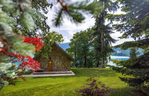 Bled Apartamento | Private beach house on Lake Bled