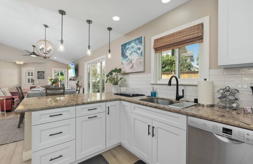 Carmel Valley Casa | Private Beach House with enclosed yard 5 mins to the beach