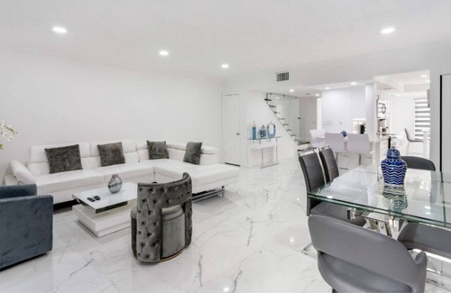 Surfside Villa | Private Beach Villa with heated Pool in the heart of Surfside Beach, Florida.