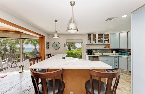 Englewood Casa | PRIVATE BEACHFRONT PROPERTY