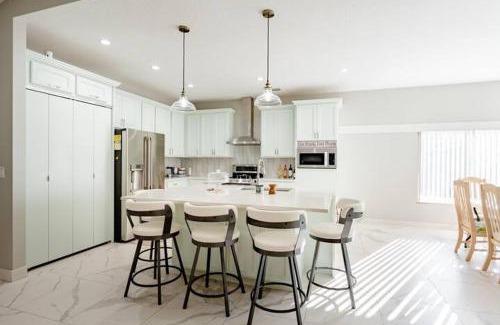 Port Saint Lucie Casa | Private Bedroom with Bath & Pool Access in Peaceful Port Saint Lucie