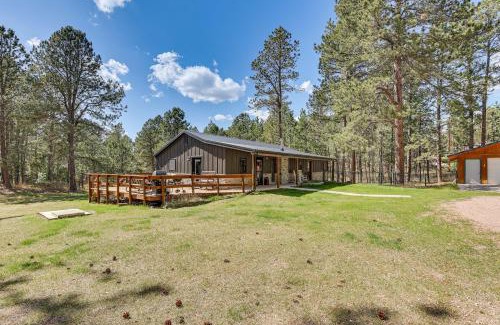 Custer Casa | Private Black Hills Home with Corral Horses Welcome