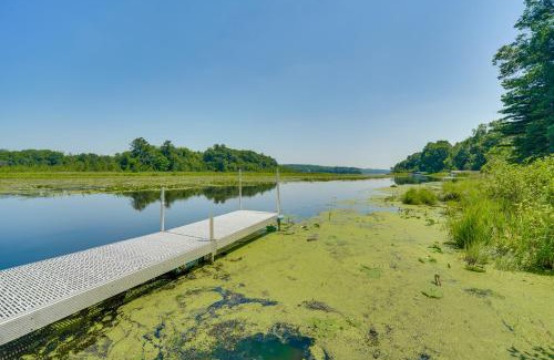 Amery Casa | Private Boat Dock Lake Wapogasset Retreat!