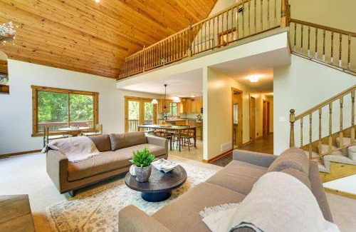 Amery Casa | Private Boat Dock Lake Wapogasset Retreat!