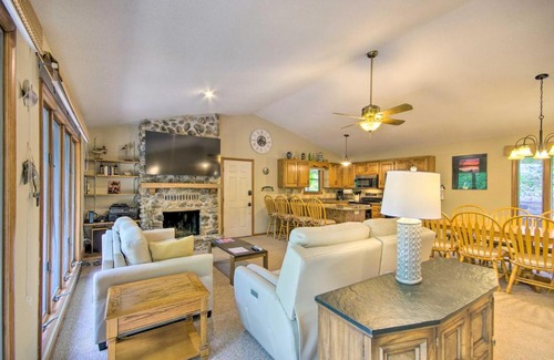 Osage Beach Casa | Private Boat Dock Lakefront Eldon Home!