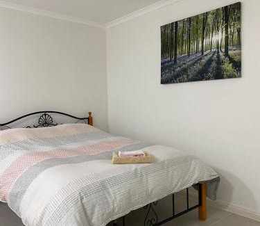 Hornsby Heights Apartamento | Private brand new home in Hornsby