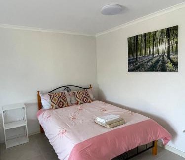 Hornsby Heights Apartamento | Private brand new home in Hornsby