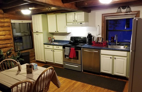 Plymouth Cabina | Tenney Mountain todo el año Brook Side Cabin Getaway