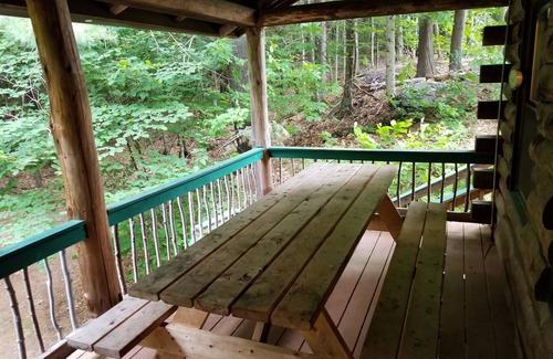 Plymouth Cabina | Tenney Mountain todo el año Brook Side Cabin Getaway