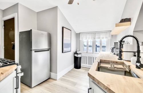 Front Park Apartamento | Private Buffalo Guest Retreat Minutes to Downtown!