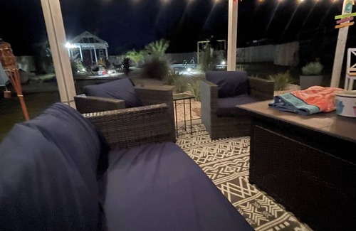Pretty Bayou Casa | Private Bungalow with pool across the street from bay! 5 min drive to the beach.