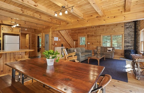 Mill Spring Cabina | Private Cabin in the Pines by Tryon Equestrian Center