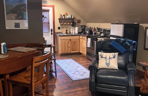 Whitefish Apartamento | Private Cabin In The Woods