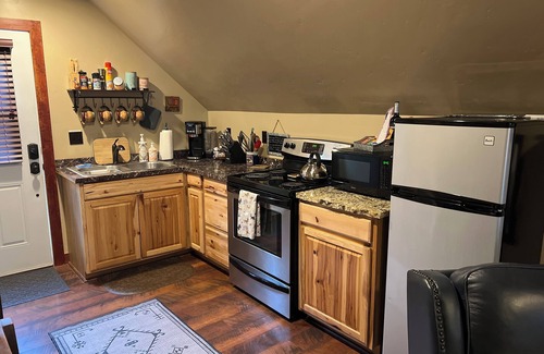 Whitefish Apartamento | Private Cabin In The Woods