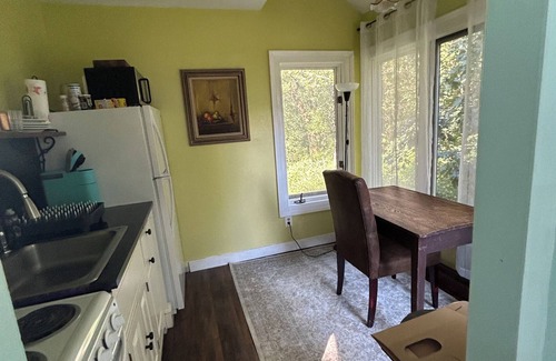 Scottsville Cabaña | Private cabin in wine country