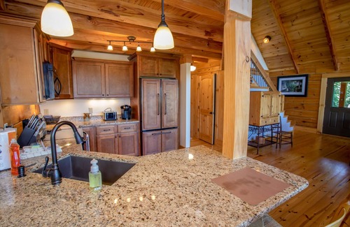Lenoir Cabina | Private Cabin with Appalachian Mountain Views