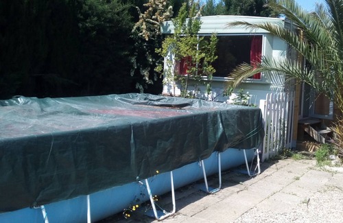 Serignan Alquiler De RV | Camping privado 'Valser': pequeño rincón del paraíso