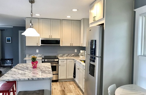 Avondale Casa | Private Carriage House in Charming Historic Avondale. Walkable & Quiet.