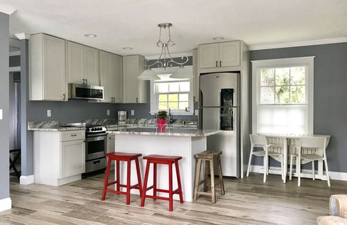 Avondale Casa | Private Carriage House in Charming Historic Avondale. Walkable & Quiet.