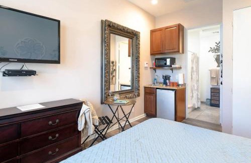 Palm Desert Casa | Private Casita in the Heart of Palm Desert