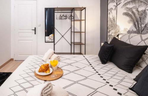 Dreux Apartamento | Private Cinema and Gaming Room Getaway