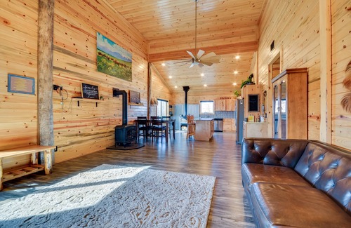 Clark Casa | Private Clark Retreat w/ Patio & Mountain Views!
