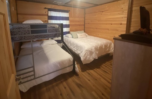 Morris Chapel Cabina | Private community boat ramp & only 20 minutes from Pickwick Dam