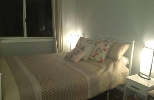 Sutton Forest Cama Y Desayuno | Private, cosy queen room w ensuite (pet friendly)