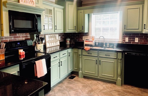 Lookout Mountain Cabaña | Private Cottage Near Rock City w/Deep Soak Tub & Waterfall Shower