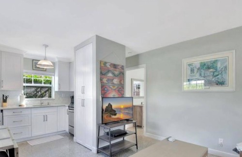 Delray Beach Casa | Private Cottage/Courtyard steps from Downtown Delray and The Chic Ray Hotel