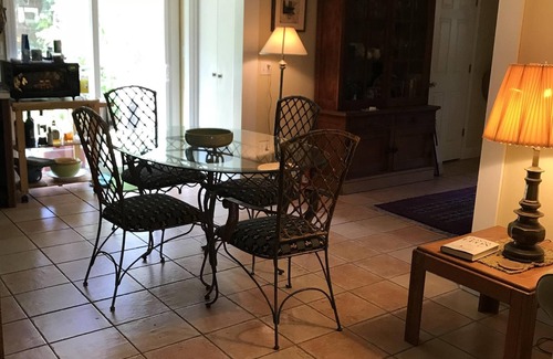 Ocean Springs Casa | Cottage privado, Histórico Ocean Springs, Intown Ubicación