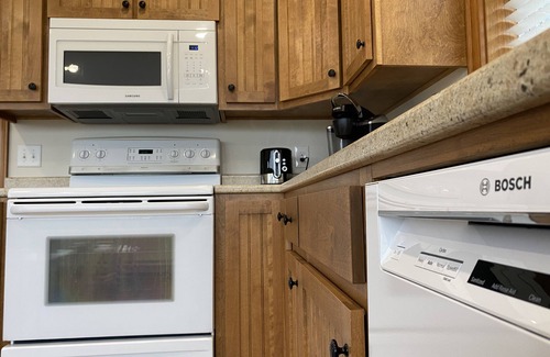 Alma Casa | Private Cottage in Alma, Fundy National Park