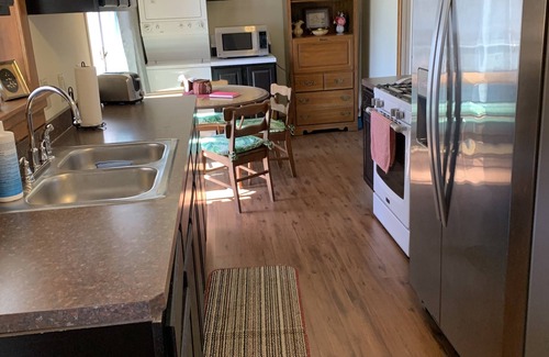 Beach Haven Cabaña | Private cottage on Susquehanna river Very private !!