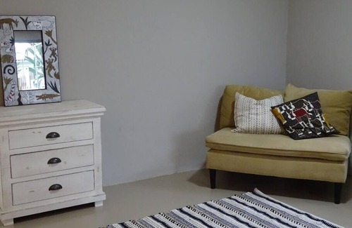 Buffalo City Apartamento | Private cottage on an organic training farm