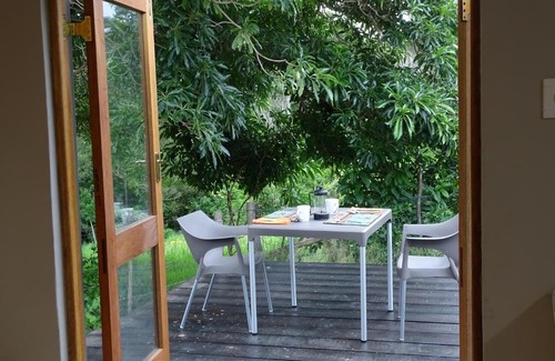 Buffalo City Apartamento | Private cottage on an organic training farm
