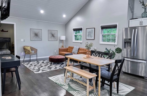 Rutherfordton Casa | Private Countryside Home near Lake Lure:Play Set-FirePit-Grill-Large yard!