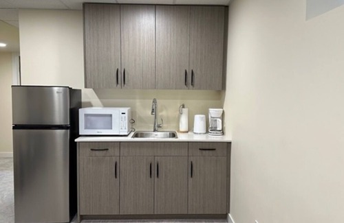 Fort Gary Casa | Private Cozy 1 Bedroom Basement Suite