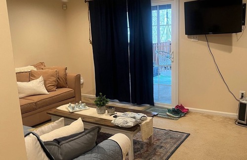 Arnold Apartamento | Private Cozy Basement Apartment