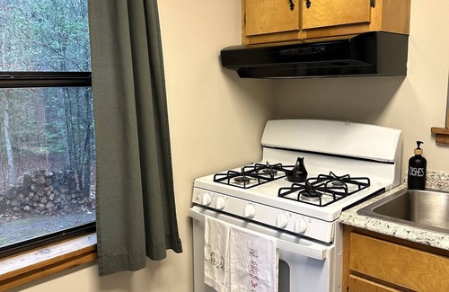 Unaka Cabina | Private cozy cabin in the woods with great view!