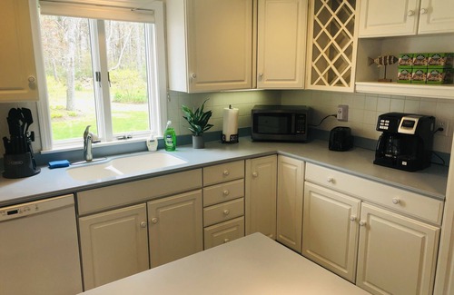 Hyannis Port Casa | Private Cozy House - Near Beach, Ferry, JFK House