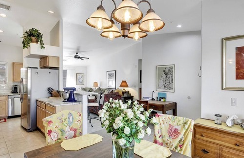 Cottonwood Casa | NUEVO Hermosa casa privada de 2 dormitorios y 2 baños cerca de Sedona, Jerome y degustación de vinos
