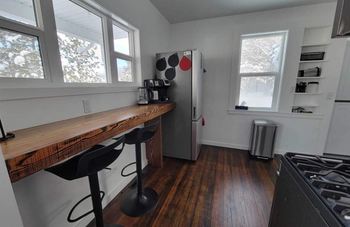 Nelson Casa | Private cozy Nelson long stay home with stunning views