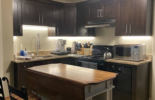Burke Mountain Apartamento | Amplia suite de 2 dormitorios para viajes de negocios, parejas o familias