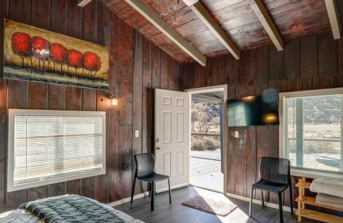 Frazier Park Apartamento | Private Deck and Views Frazier Mountain Cabin