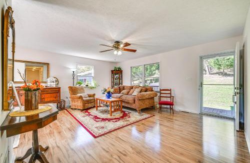 Berkeley Springs Casa | Private Deck Berkeley Springs Getaway!
